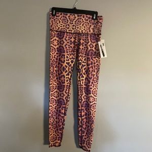 Teeki Brand Leggings size M